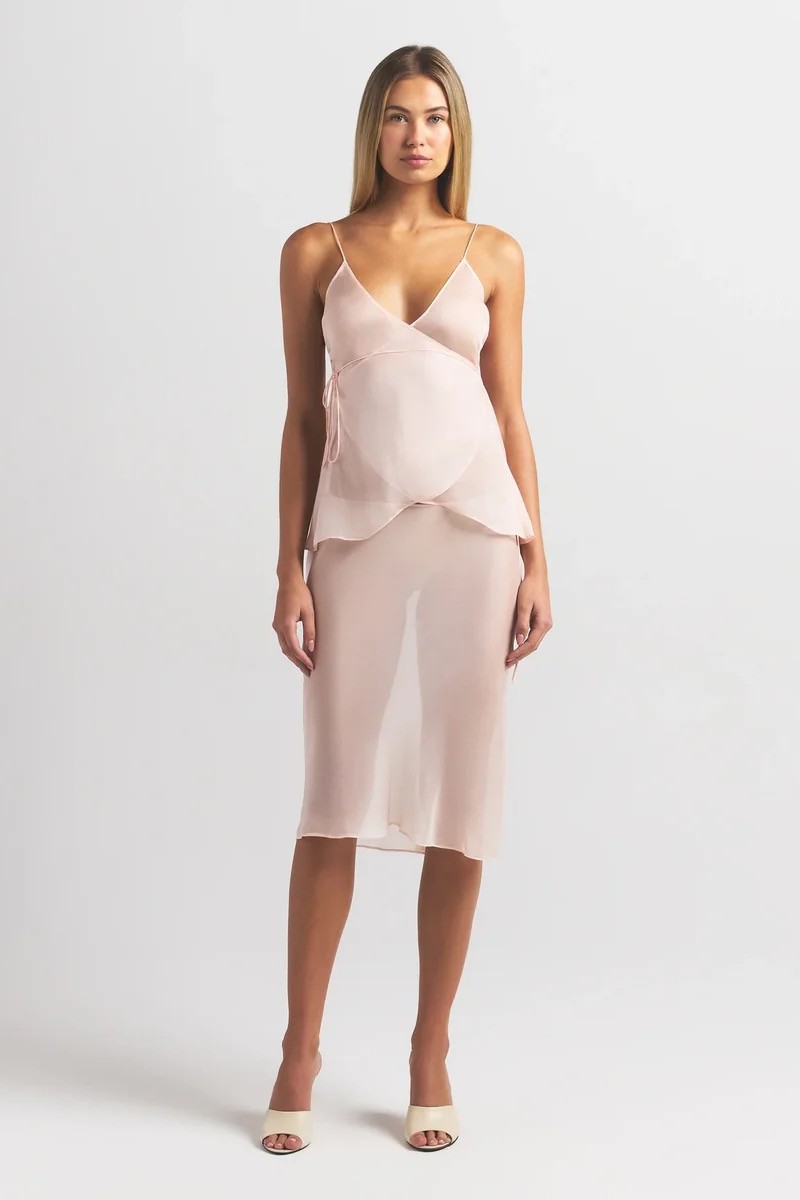 תמונת כל הלוק של WRAP CAMI TOP